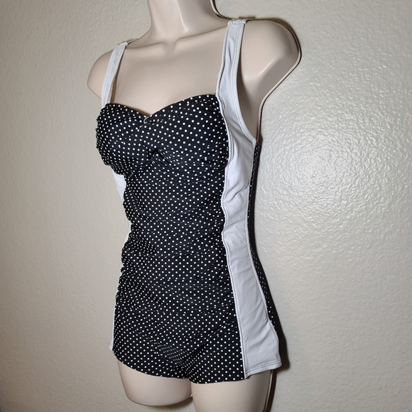 Sheridan Swim AU Polka dot rockabilly one piece - Picture 2 of 5